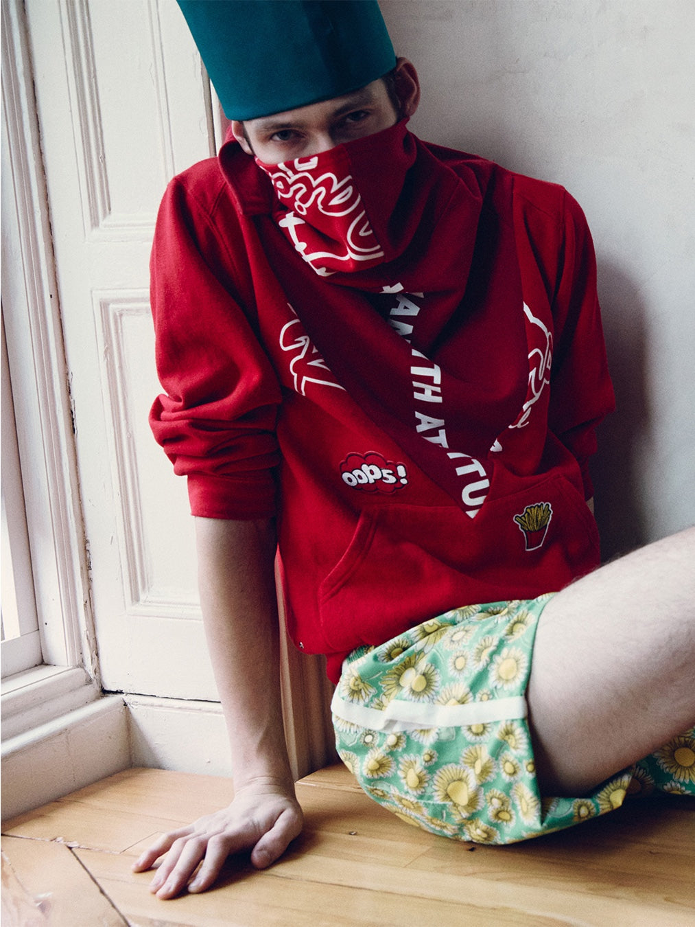 Plaisir Solitaire - Parachute Magazine, Issue No. 1 (November 2025)